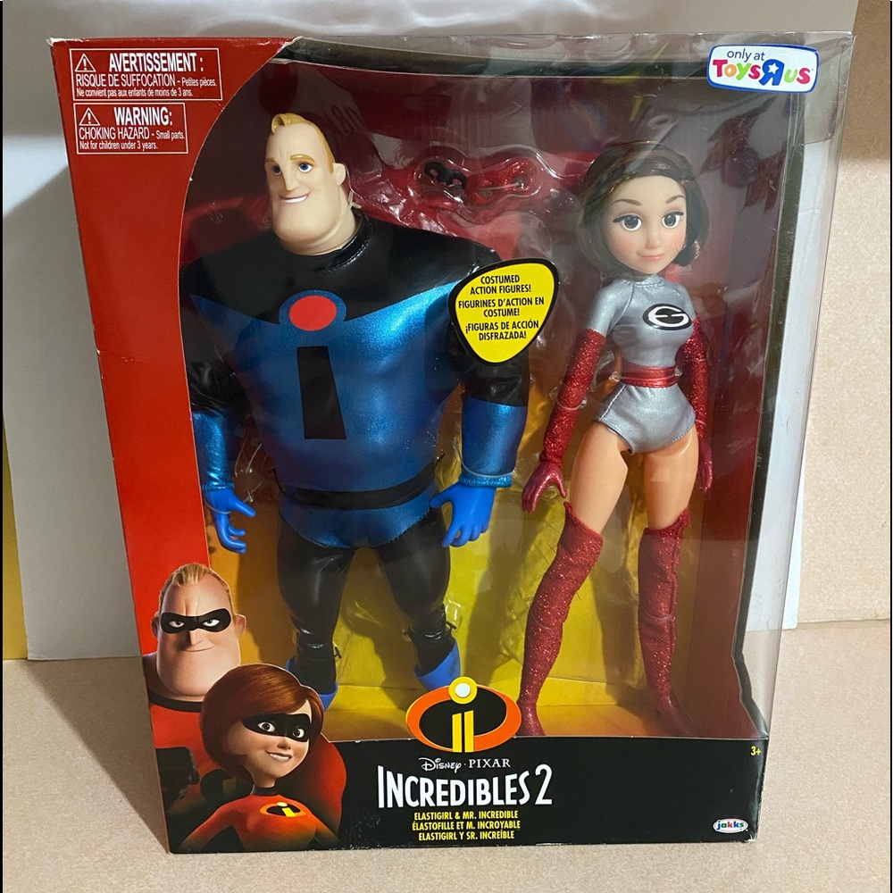 DISNEY PIXAR INCREDIBLES 2 ELASTIC GIRL & MR INCREDIBLE TOYS RUS EXCLUSIVE